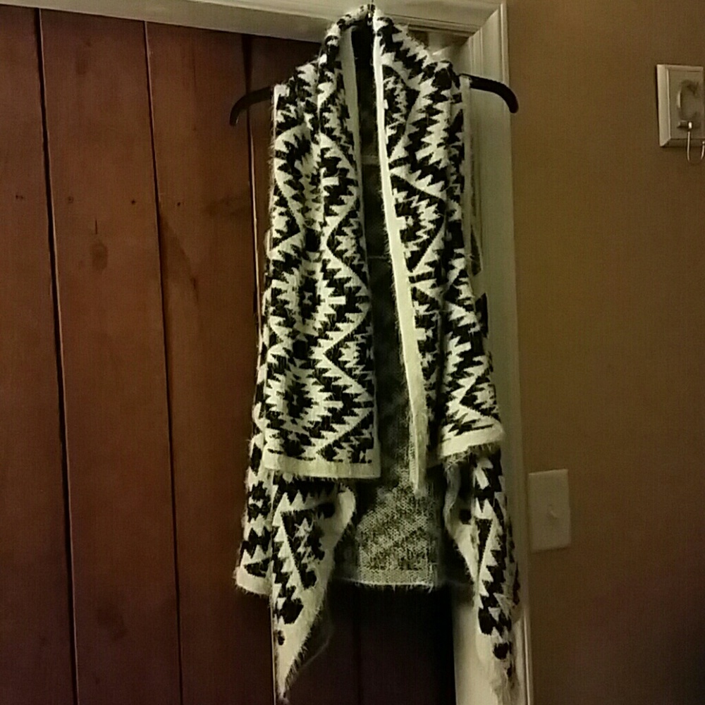 *SALE*Beautiful Draped Aztec Vest Boutique
